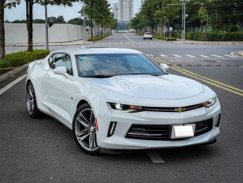 Chevrolet Camaro 2018 - Màu trắng, 2 cửa