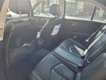 Mercedes-Benz E200 2007 - Màu bạc, giá cực tốt