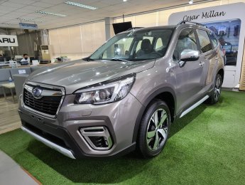 Subaru Forester 2022 - Màu xanh da trời ánh kim giao ngay, nhiều ưu đãi