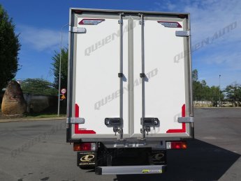 Hino 300 Series 2022 - Thùng đông lạnh Quyền Auto - tải trọng 1 tấn 9