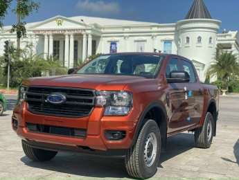 Ford Ranger 2022 - Sẵn màu, giá ưu đãi, không bia lạc, tặng full gói phụ kiện - Liên hệ đặt giữ xe. Hỗ trợ lăn bánh, giao xe tận nơi