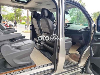Ford Tourneo 2019 - Màu bạc, nhập khẩu số tự động