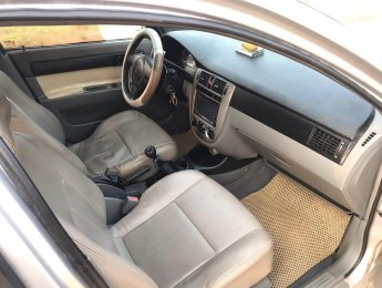 Daewoo Lacetti 2005 - Xe màu bạc 