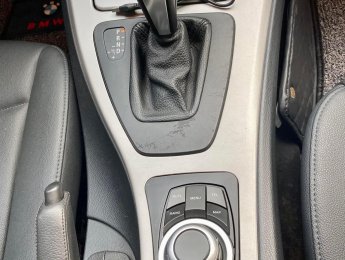 BMW 325i 2010 - Màu trắng, xe nhập chính chủ