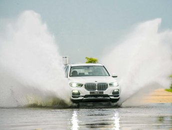 BMW X5 2022 - Xe màu trắng