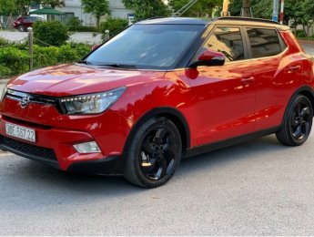 Ssangyong TiVoLi 2016 - Cần bán xe Ssangyong TiVoLi đời 2016, màu đỏ, nhập khẩu 