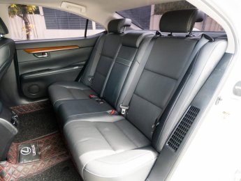 Lexus ES 300 h 2013 - Cần bán xe Lexus ES 300h sản xuất năm 2013