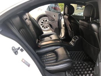 Mercedes-Benz CLS 500 2008 - Cần bán Mercedes CLS500 đăng ký 2008, số tự động, full option, màu trắng, nhập Mỹ