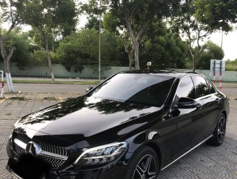 Mercedes-Benz C180 2020 - Chính chủ đang đi bán, đã lên nhiều đồ