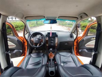 Geely Englong 2011 - Màu vàng giá cạnh tranh