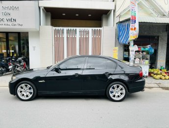 BMW 320i 2010 - Cần bán gấp