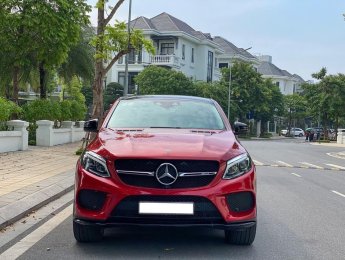 Mercedes-Benz GLE 43 2018 - Màu đỏ, nhập khẩu