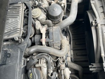 Mercedes-Benz R 300 2010 - Xe màu trắng, số tự động, 7 chỗ