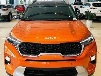 Kia Sonet 2022 - Màu cam, nội thất đen sang trọng