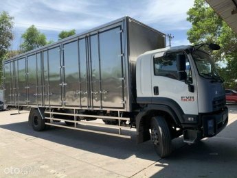 Isuzu FVR900 2022 - Xe tải 8 tấn mui bạt với thiết kế cứng cáp và sức chịu tải tốt
