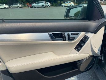Mercedes-Benz C 230 2009 - Mercedes-Benz C230 2009 số tự động