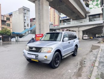 Mitsubishi Pajero 2003 - Xe màu bạc, nhập khẩu nguyên chiếc