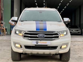 Ford Everest 2.0 2019 - Ford Everest 2.0 Titanium một cầu máy dầu, màu trắng biển HCM  