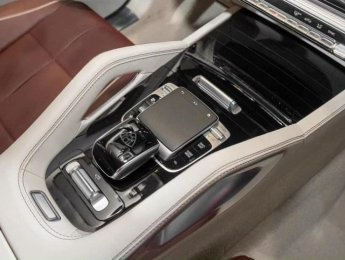 Mercedes-Benz GLS 600 2022 - Mới 100%