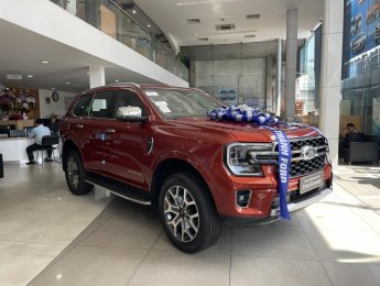 Ford Everest 2.0L Titanium 4x2 2023