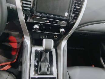 Mitsubishi Pajero Sport 2022 - Ưu đãi với nhiều quà tặng trong tháng sắm xế cưng, hỗ trợ lên đến 100% thuế trước bạ