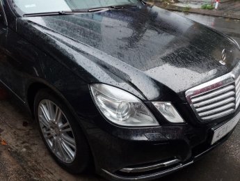 Mercedes-Benz E300 2011 - Xe màu đen chính chủ