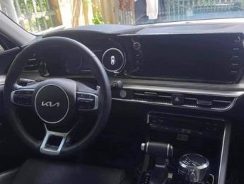 Kia K5 2022 - Màu trắng số tự động