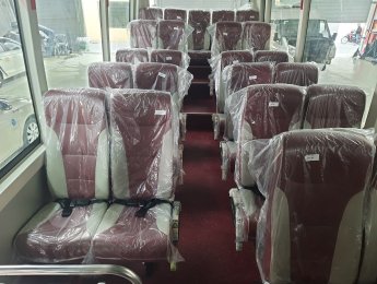 Samco Felix 2022 - Bán xe khách 34 chỗ Samco Feliz model 2023 màu đỏ tại Hyundai Bắc Việt, Long Biên, Hà Nội. Xe mới, giá tốt