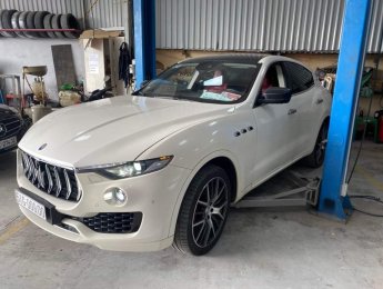 Maserati 2017 - Màu trắng, nội thất đỏ cực độc