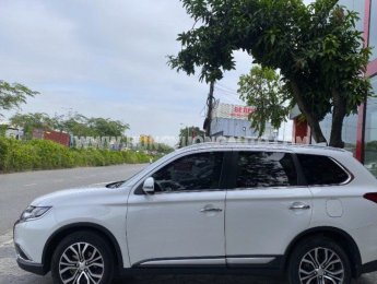 Mitsubishi Outlander 2018 - 4 lốp theo xe, lốp sơ cua chưa hạ