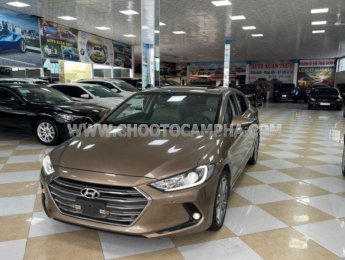 Hyundai Elantra 2017 - Màu nâu số tự động, 520 triệu
