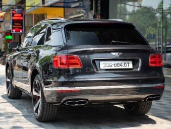Bentley Bentayga 2019 - Màu đen, nhập khẩu Mỹ