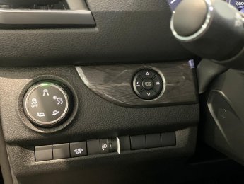 Peugeot Traveller 2023 - Xe sẵn giao ngay, cùng nhiều chương trình hấp dẫn chỉ có tại Peugeot Phú Mỹ Hưng