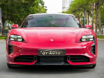 Porsche Taycan 2021 - Màu đỏ Carmine Red