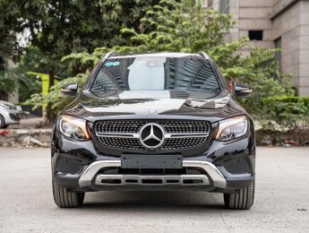 Mercedes-Benz GLC 250 2018 - Xe màu đen