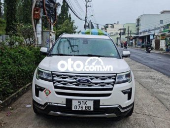 Ford Explorer 2020 - Xe màu trắng