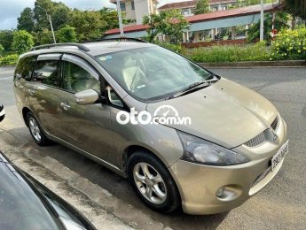 Mitsubishi Grandis 2006 - Màu bạc, nhập khẩu, giá cực tốt