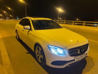 Mercedes-Benz E250 2017 - Bán xe màu trắng