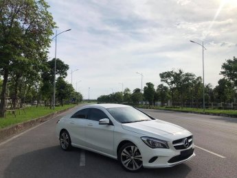 Mercedes-Benz CLA 200 2017 - Xe màu trắng giá cạnh tranh