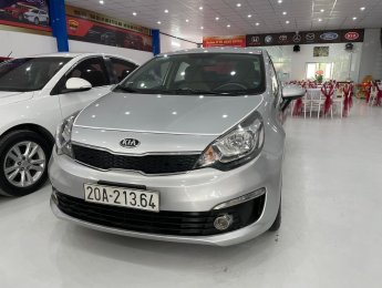 Kia Rio 2016 - Xe màu bạc, nhập khẩu