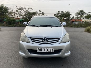 Toyota Innova 2011 - Màu bạc, giá 232tr