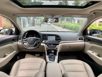 Hyundai Elantra 2019 - Màu đen, biển Hà Nội