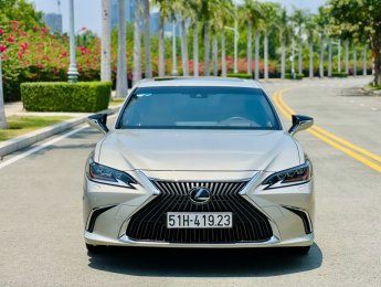 Lexus ES 250 2020 - Xe 1 chủ mới tinh chỉ chạy có 10 ngàn km