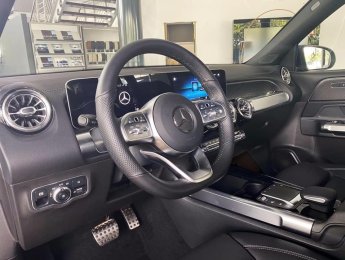 Mercedes-Benz GLB 200 2022 - Sẵn xe giao ngay, hỗ trợ trả góp, thủ tục linh hoạt, chính sách hỗ trợ khủng