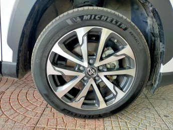 Toyota Corolla Cross 2021 - Màu trắng đi 15.000 km