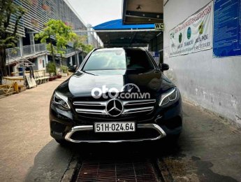 Mercedes-Benz GLC Cần bán  200 2018 2018 - Cần bán GLC 200 2018