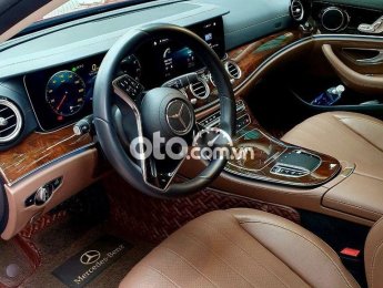 Mercedes-Benz E200 BÁN XE MERC E200 EXCLUSIVE 2021 ĐKÍ 2022 CHÍNH CHỦ 2021 - BÁN XE MERC E200 EXCLUSIVE 2021 ĐKÍ 2022 CHÍNH CHỦ