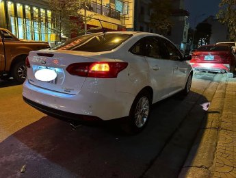 Ford Focus 2018 - Màu trắng số tự động giá hữu nghị