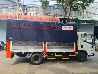 Isuzu QKR 2023 - Thùng bạt bửng nâng