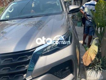 Toyota Fortuner  porter2,4 màu đồng đã lăn bánh 2 năm 2021 - Toyota porter2,4 màu đồng đã lăn bánh 2 năm